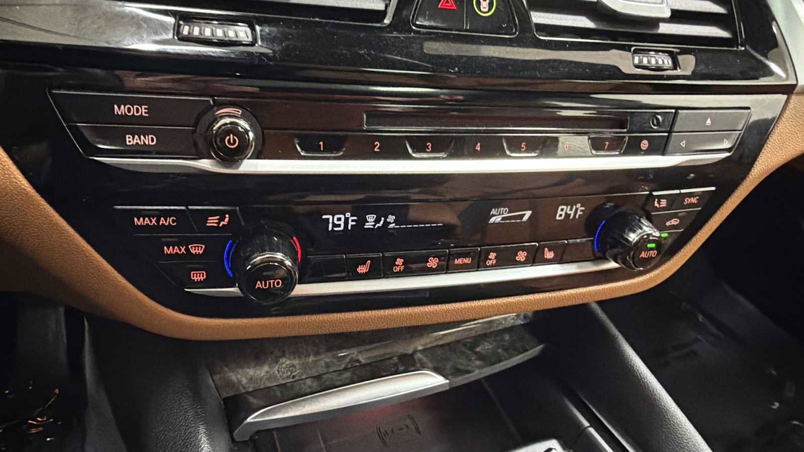 Used 2018 BMW 540i xDrive 540i xDrive image 21