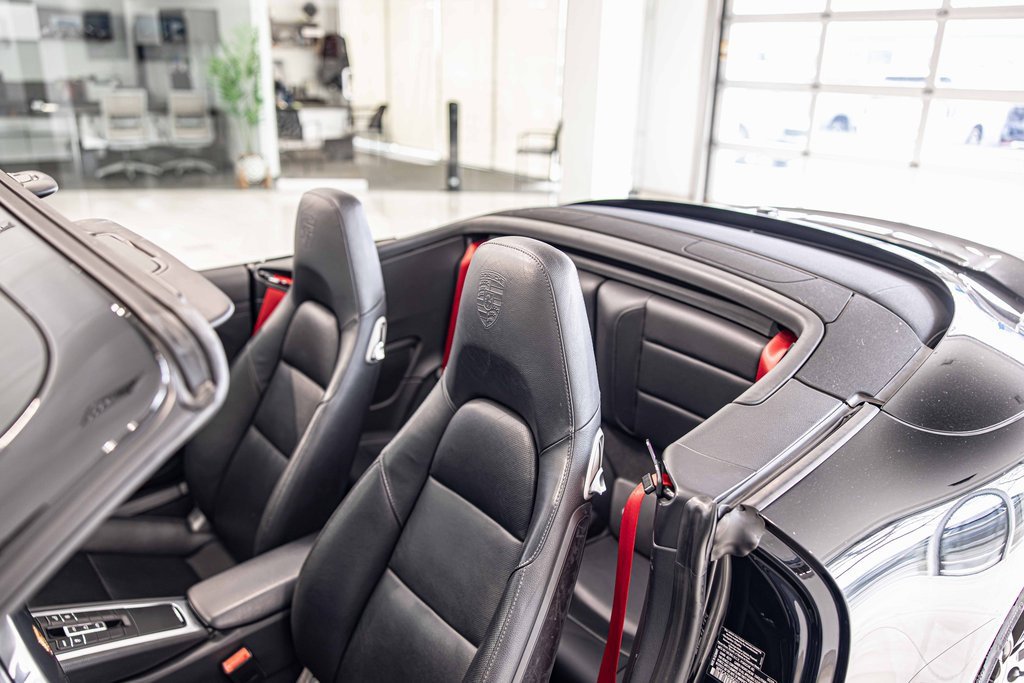 Used 2016 Porsche 911 Carrera Black Edition image 18