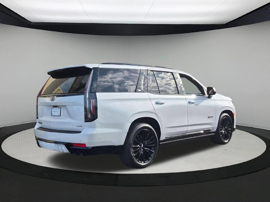 Certified 2023 Cadillac Escalade V AWD/4WD image 4