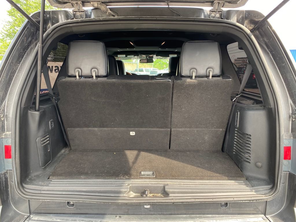 Used 2016 Lincoln Navigator Select AWD/4WD image 6