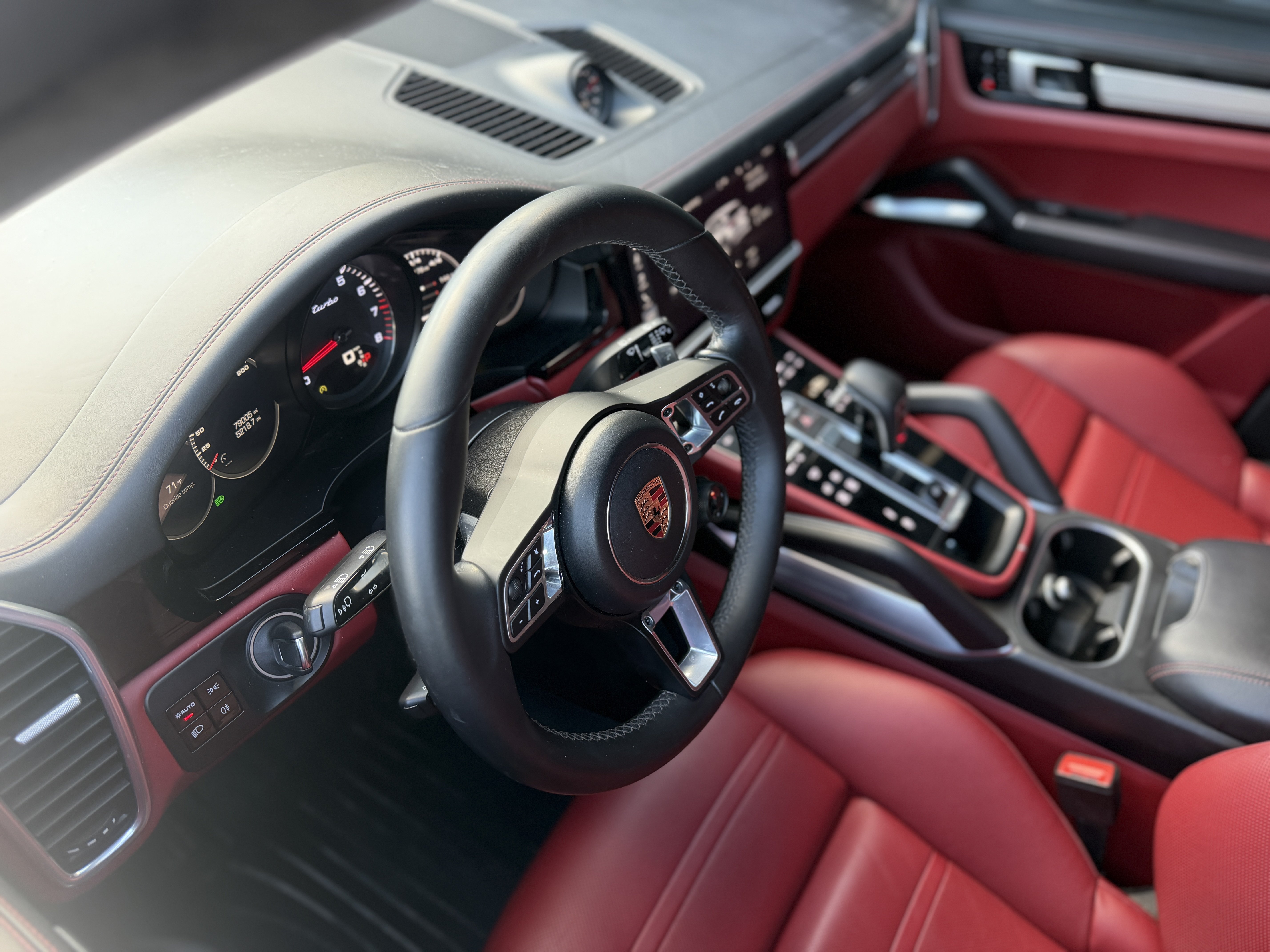 Certified 2020 Porsche Cayenne Turbo AWD/4WD image 5