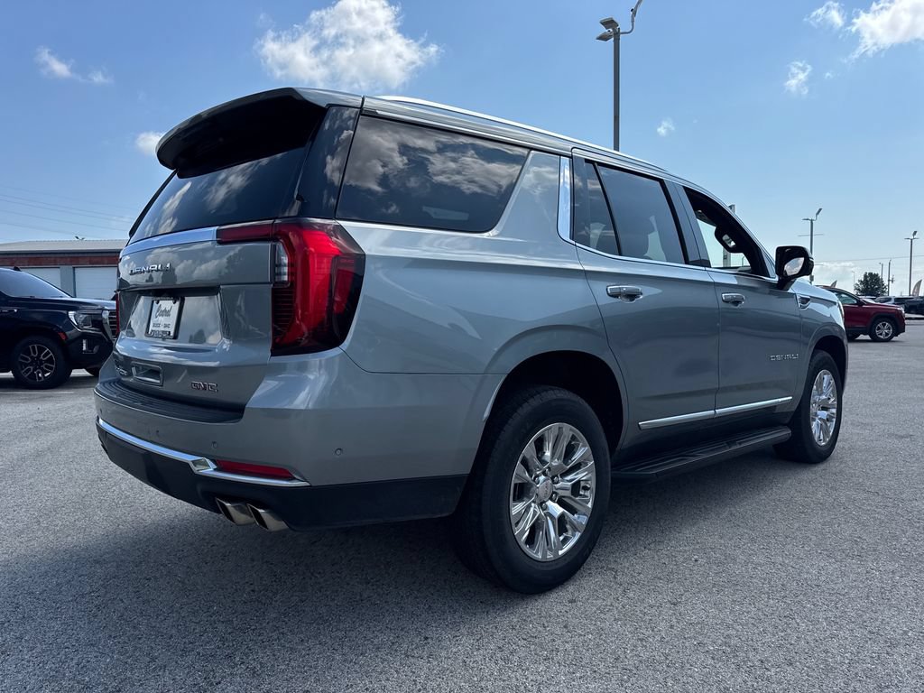 Used 2025 GMC Yukon Denali AWD/4WD image 10