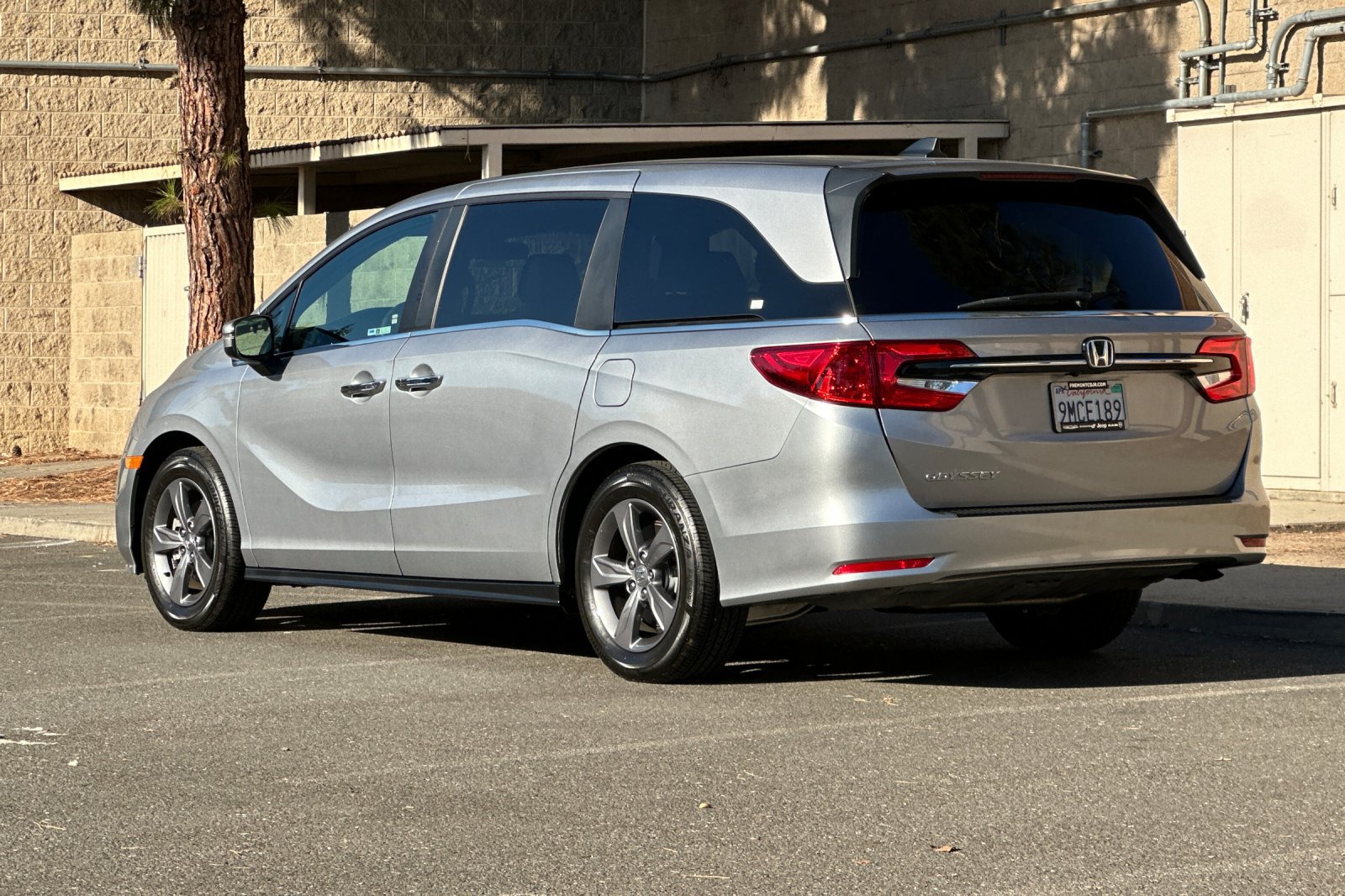 Used 2024 Honda Odyssey EX image 5