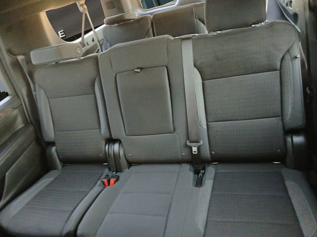 Used 2023 Chevrolet Suburban LS image 13