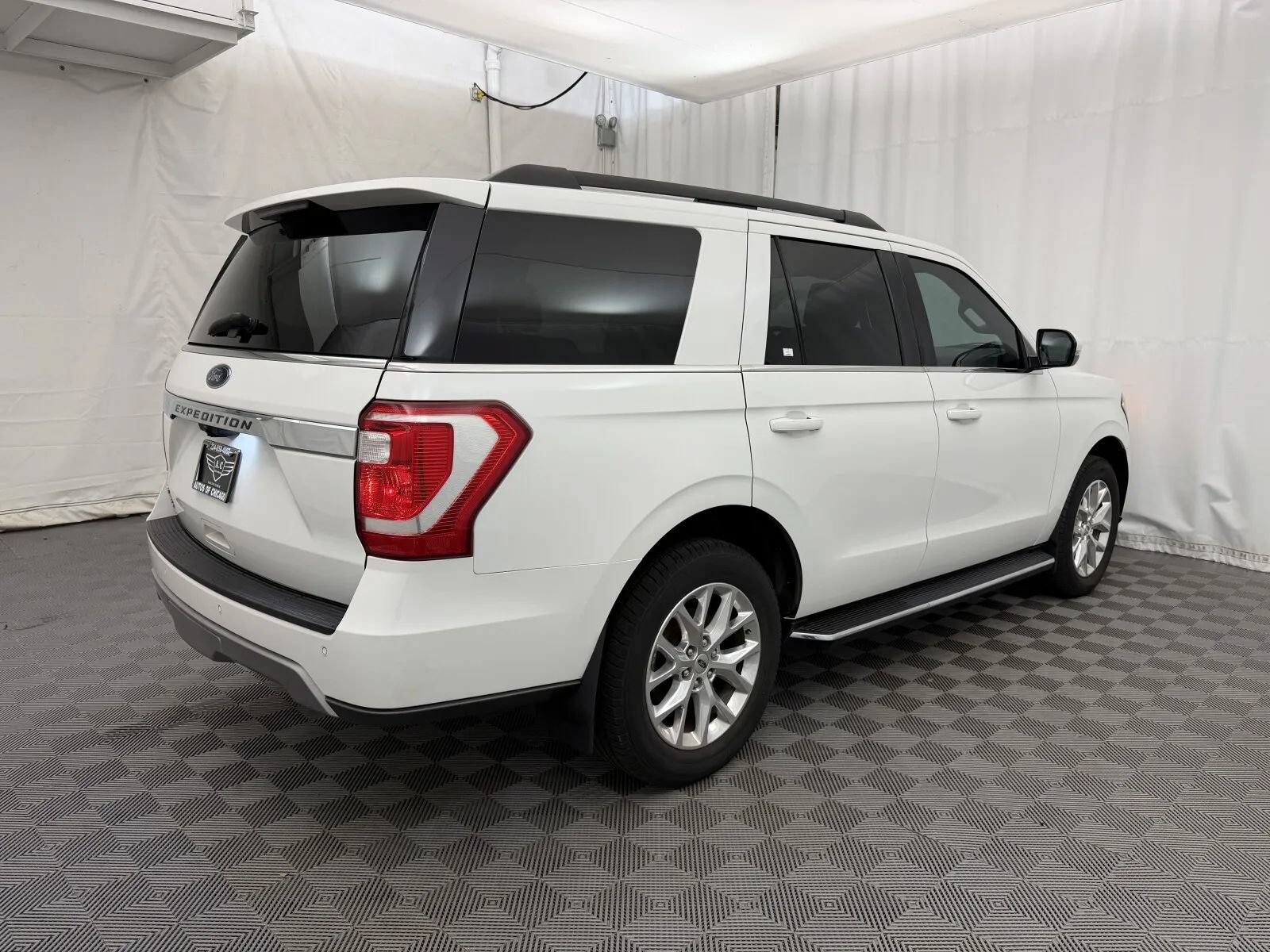 Used 2020 Ford Expedition XLT w/ Equipment Group 202A AWD/4WD image 5