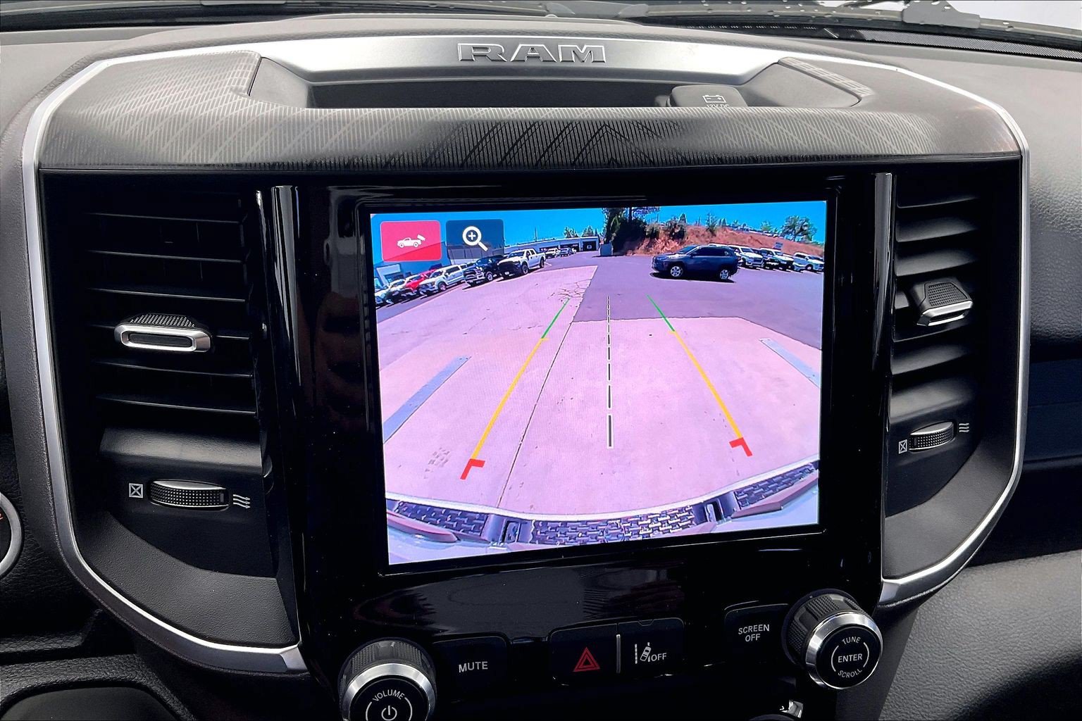 New 2026 RAM 1500 Express AWD/4WD image 13