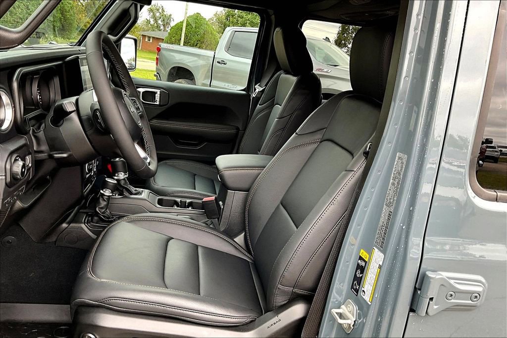New 2026 Jeep Wrangler Sahara image 9