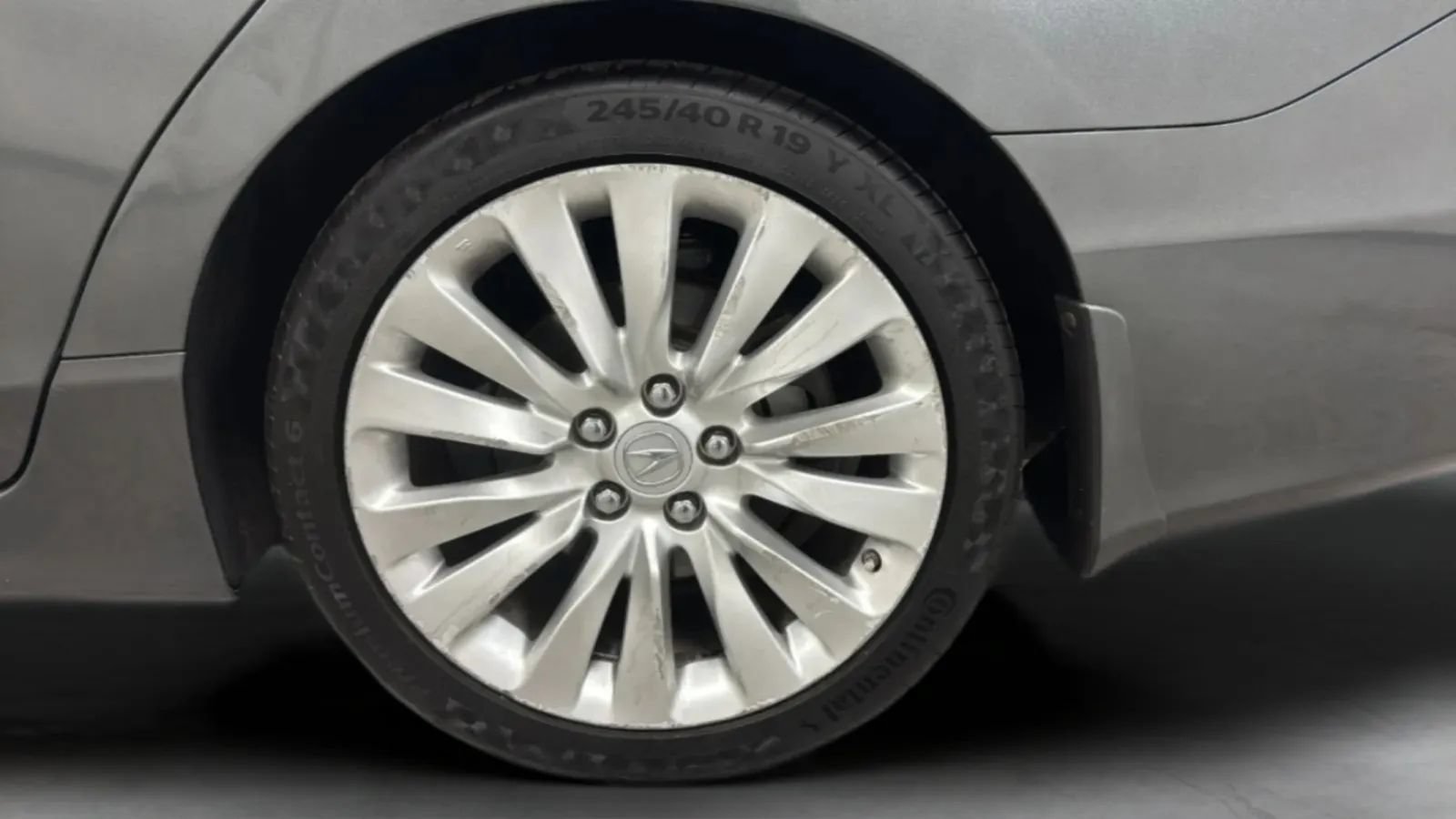 Used 2015 Acura RLX w/ Technology Package FWD image 28