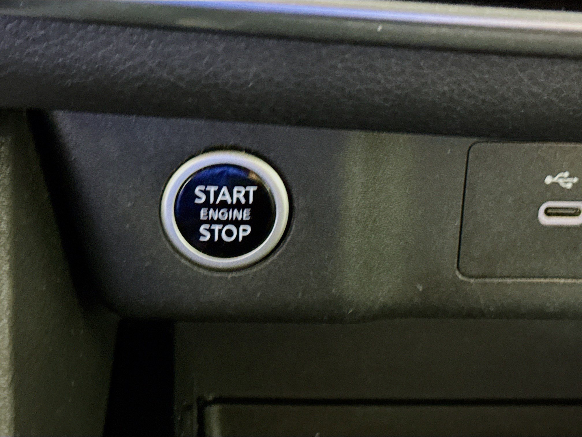Used 2022 Nissan Rogue SV FWD image 21