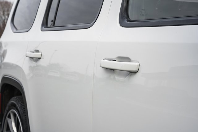 Used 2022 Jeep Wagoneer Series III w/ Premium Group I image 19