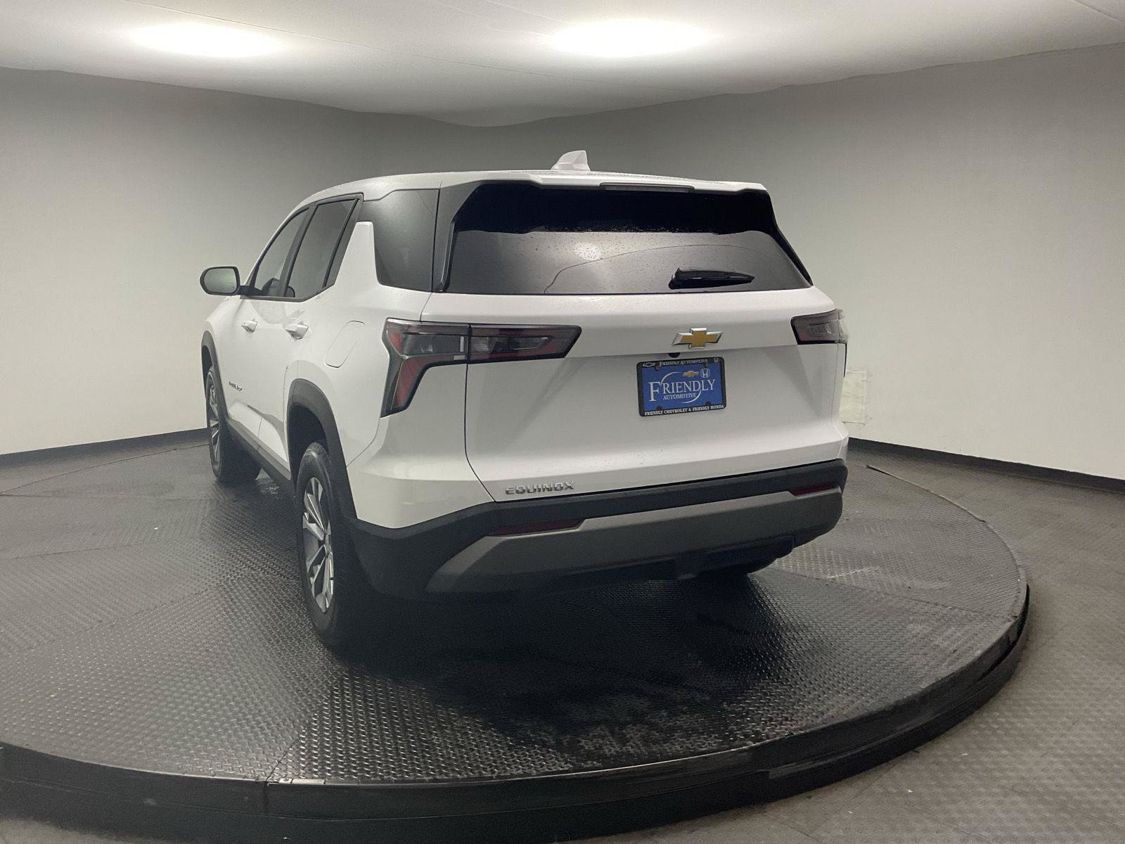 Certified 2026 Chevrolet Equinox LT FWD image 5