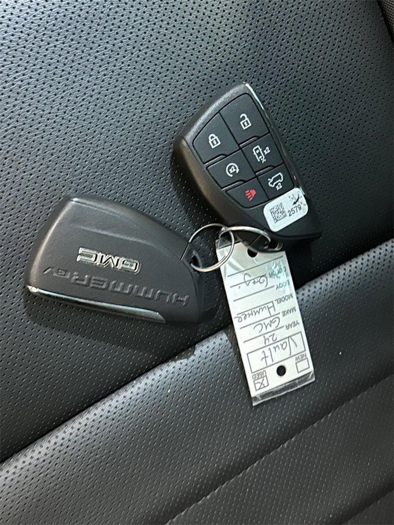 Used 2024 GMC Hummer EV 3X image 34