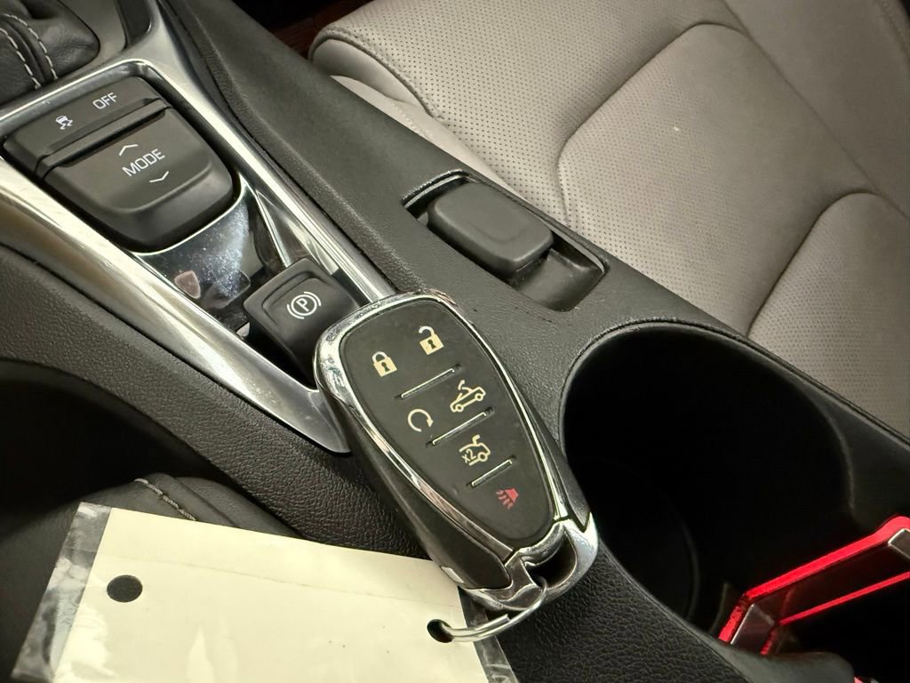 Used 2018 Chevrolet Camaro SS image 23