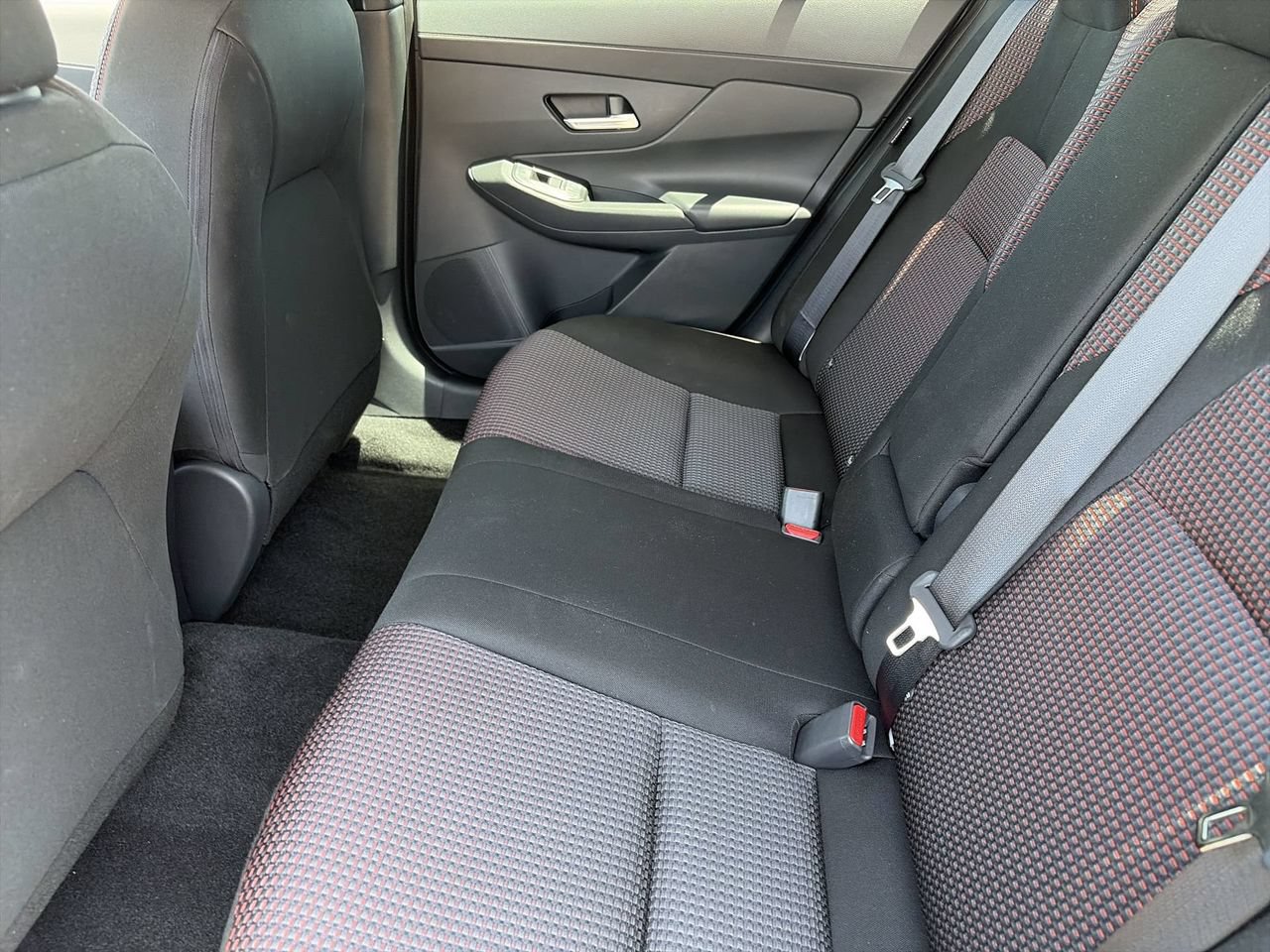Used 2026 Nissan Sentra SR w/ Floor Mat Package FWD image 16