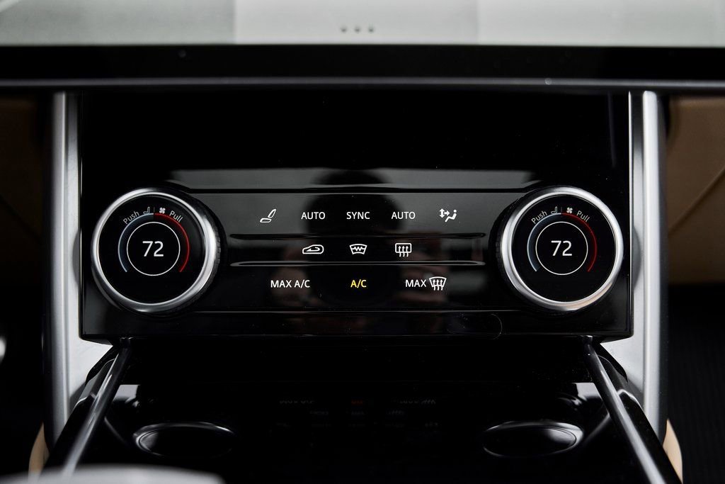 Used 2023 Land Rover Range Rover SE image 64