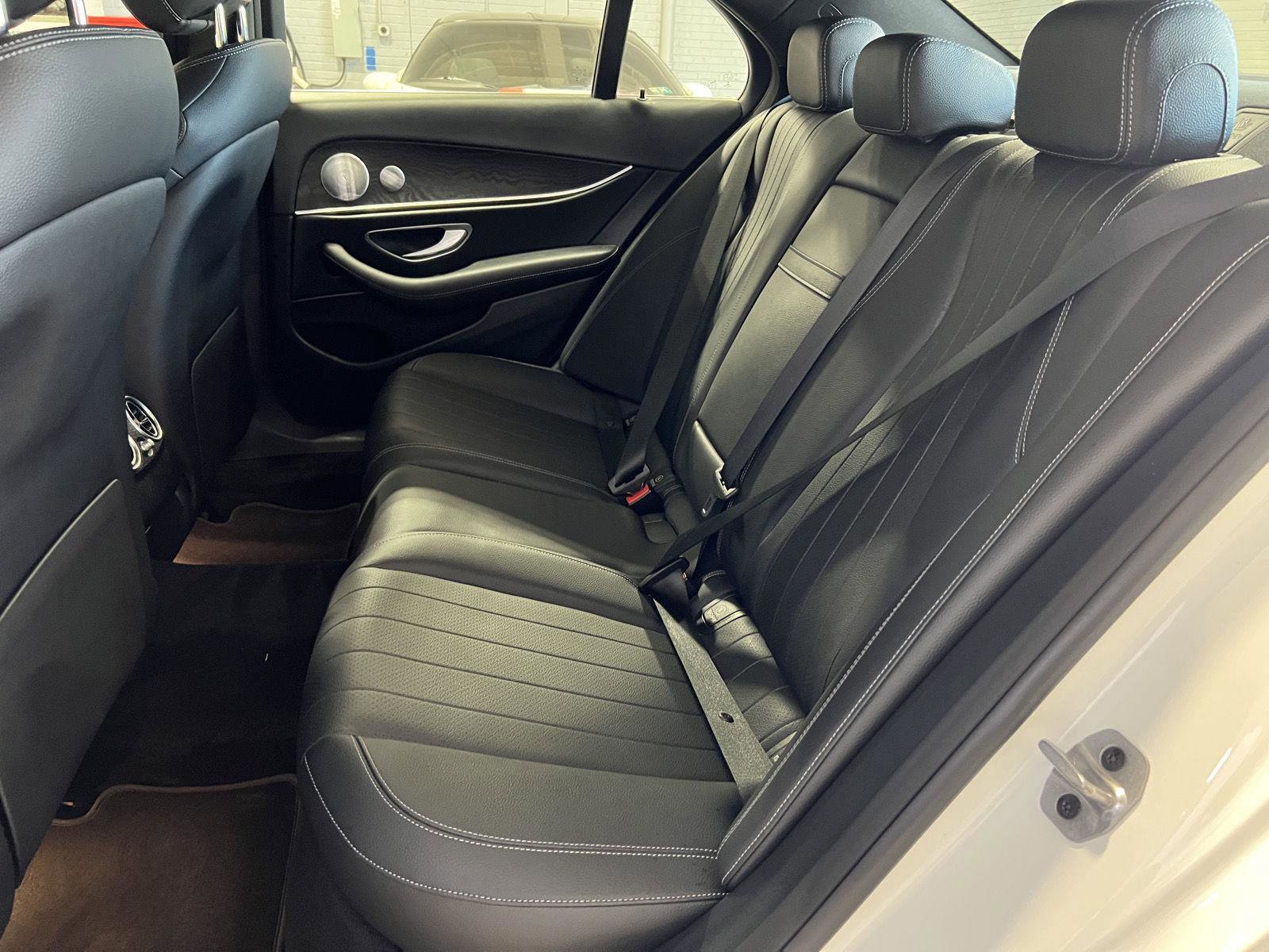 Used 2020 Mercedes-Benz E 350 4MATIC Sedan image 12