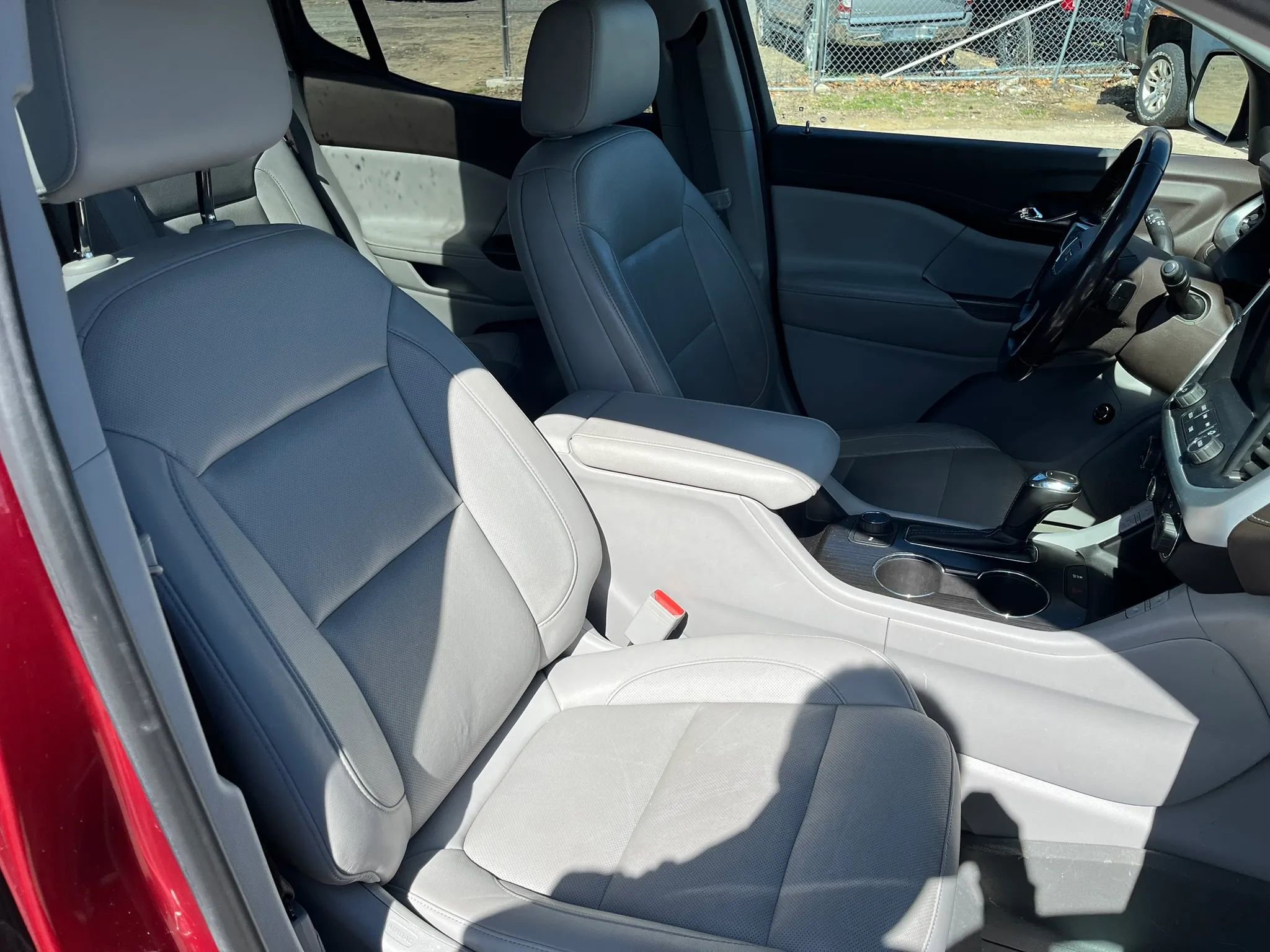 Used 2019 GMC Acadia SLT image 22