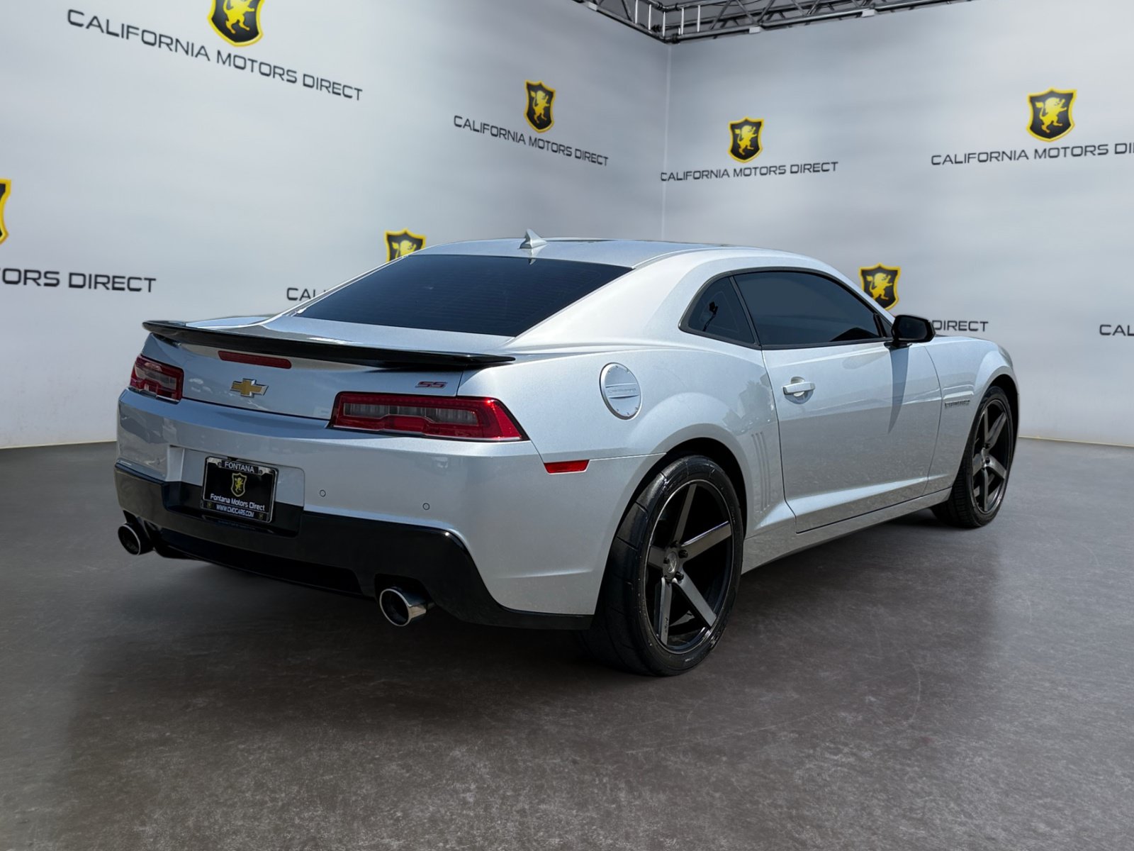 Used 2014 Chevrolet Camaro SS w/ RS Package RWD image 5