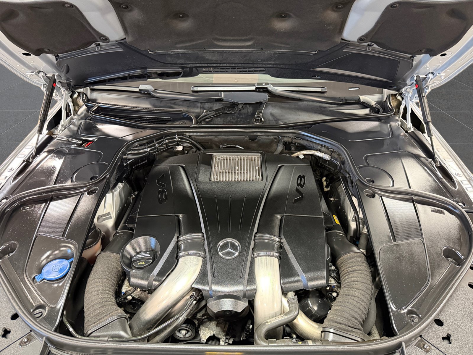 Used 2016 Mercedes-Benz S 550 4MATIC Sedan image 25