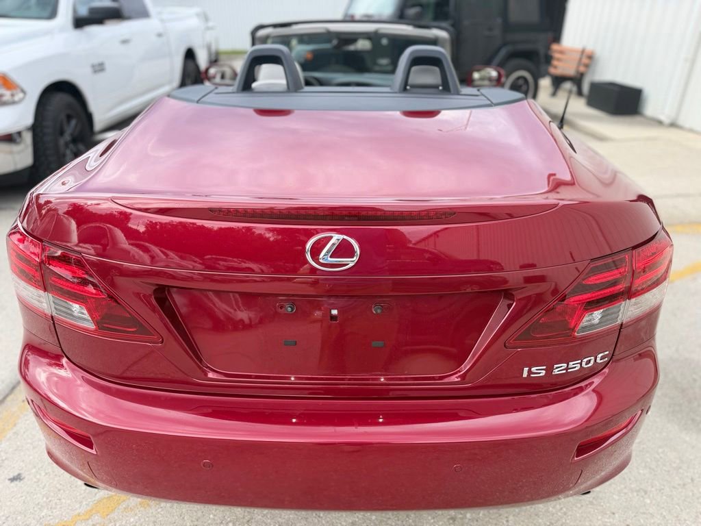 Used 2011 Lexus IS 250C w/ Luxury Pkg RWD image 12