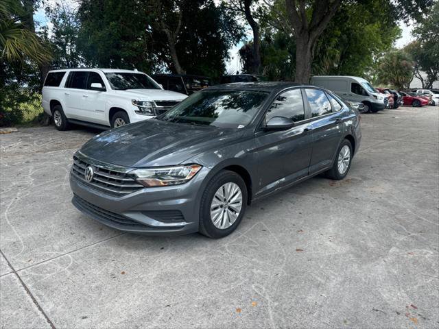 Used 2019 Volkswagen Jetta S w/ Driver Assistance Package FWD image 2