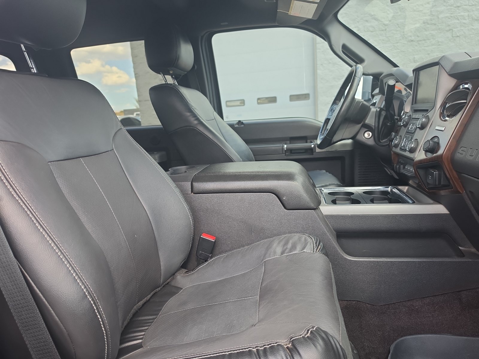Used 2015 Ford F350 Lariat AWD/4WD image 16