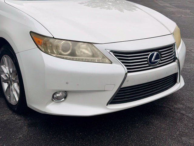 Used 2013 Lexus ES 300h w/ Luxury Pkg FWD image 14