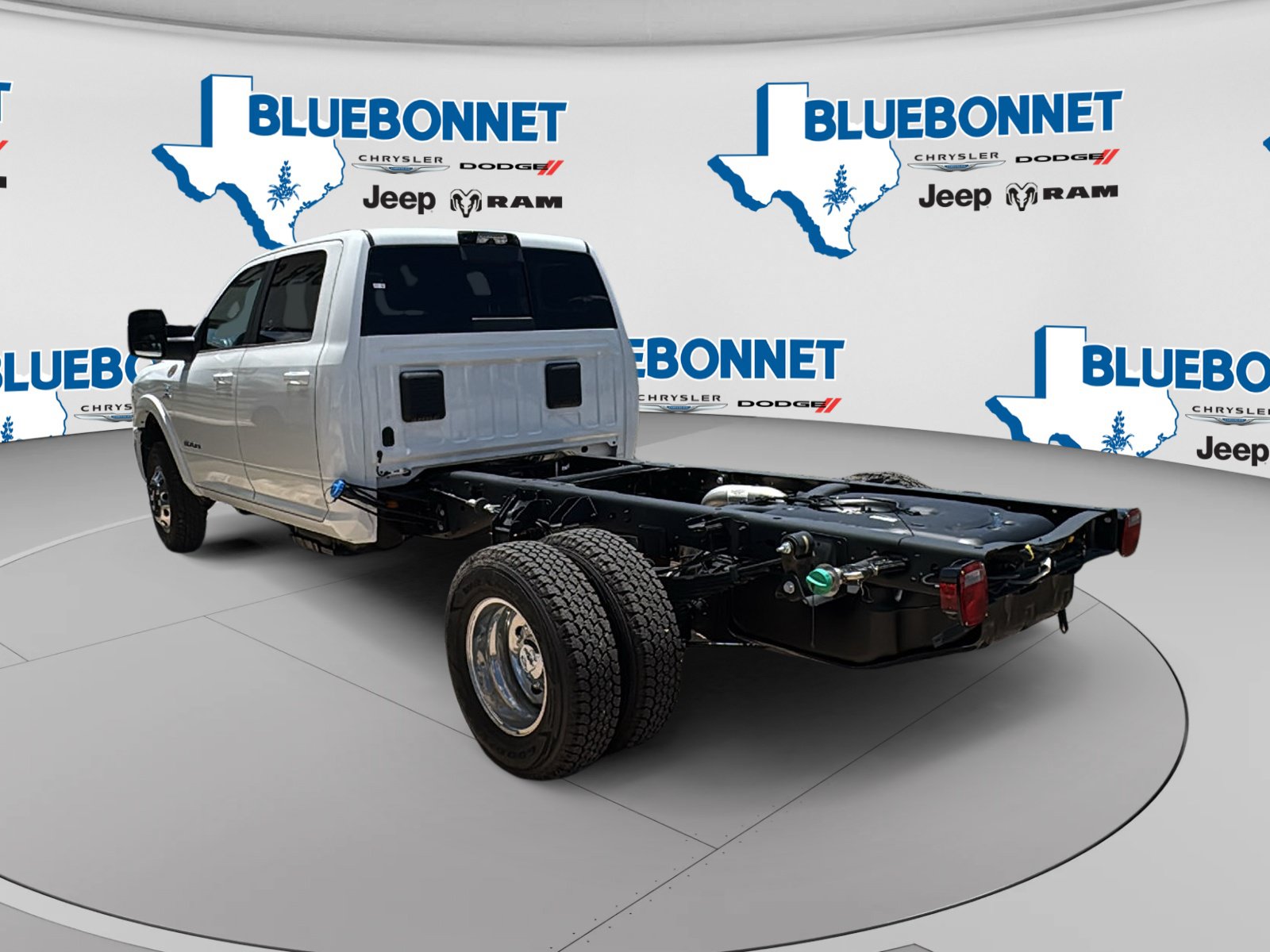 New 2026 RAM 3500 Big Horn w/ Laramie Trim Package AWD/4WD image 7