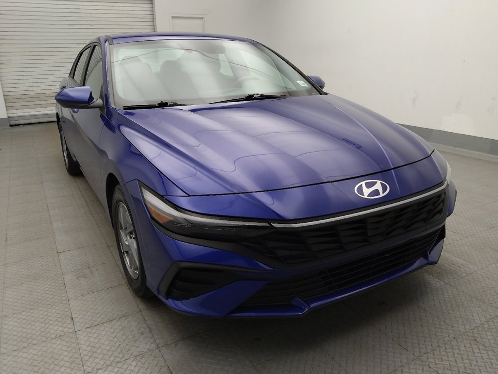 Used 2024 Hyundai Elantra SE FWD image 14