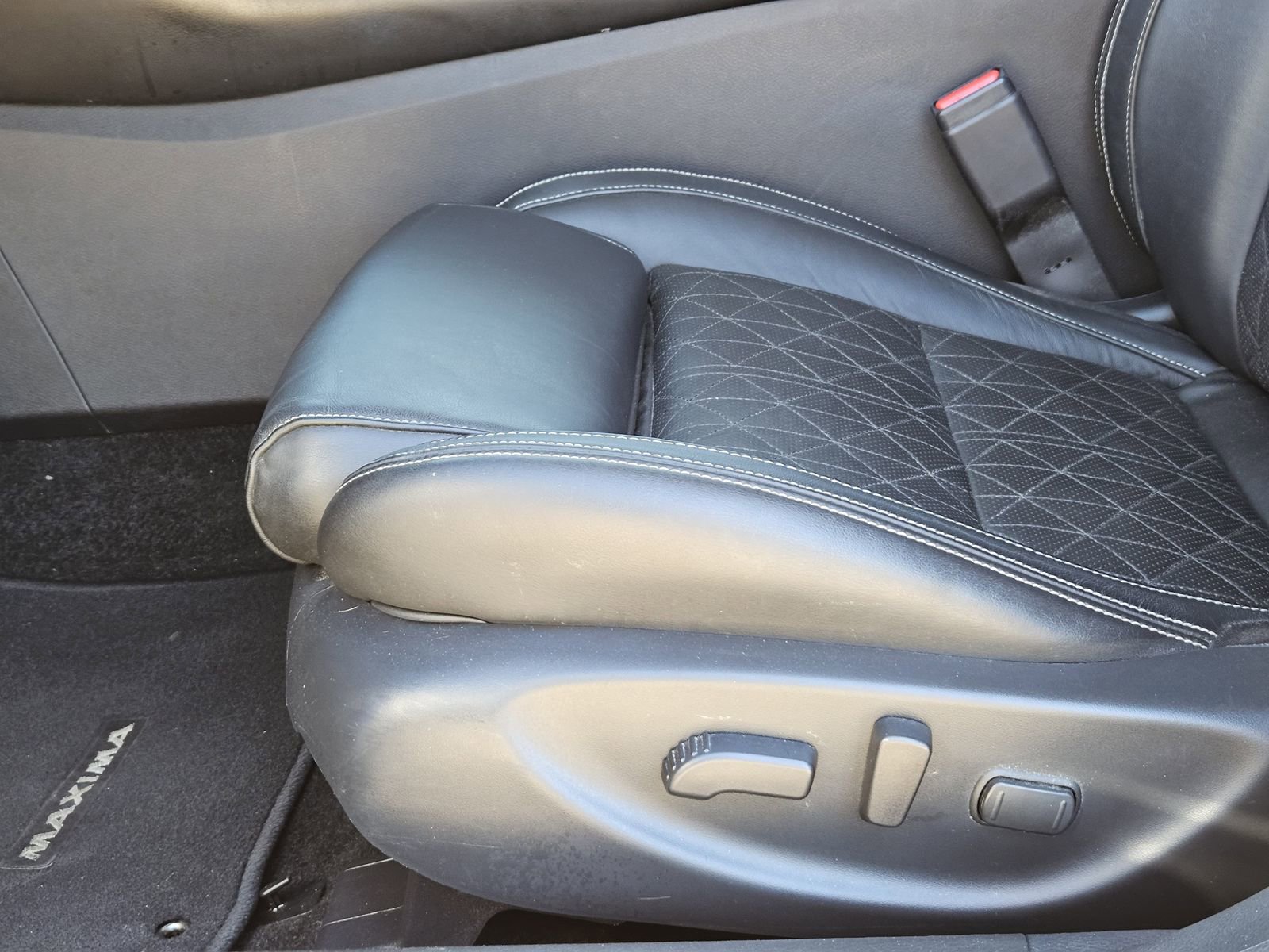 Used 2018 Nissan Maxima Platinum image 31