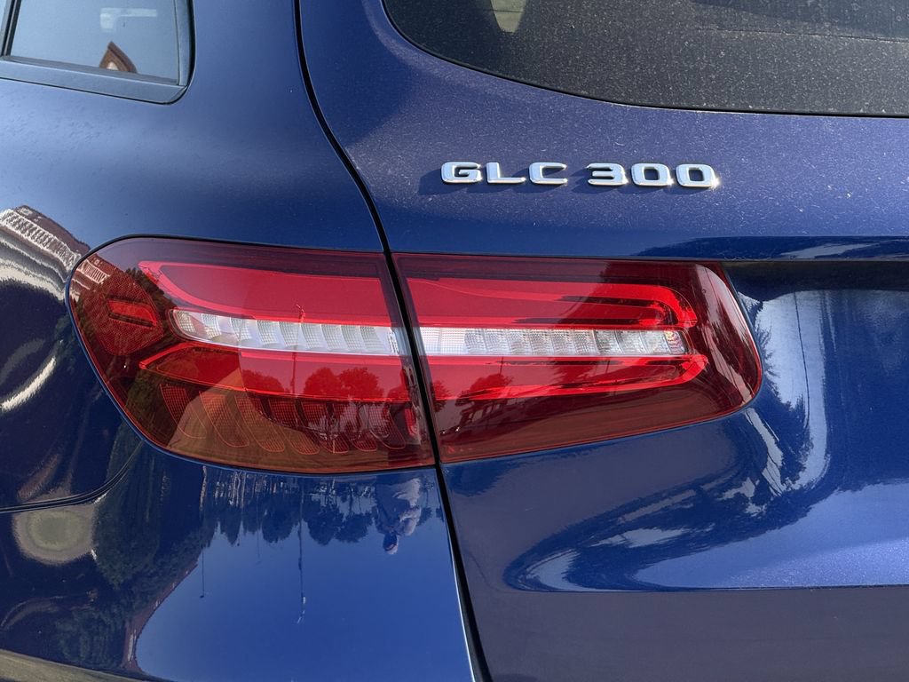 Used 2018 Mercedes-Benz GLC 300 4MATIC image 6