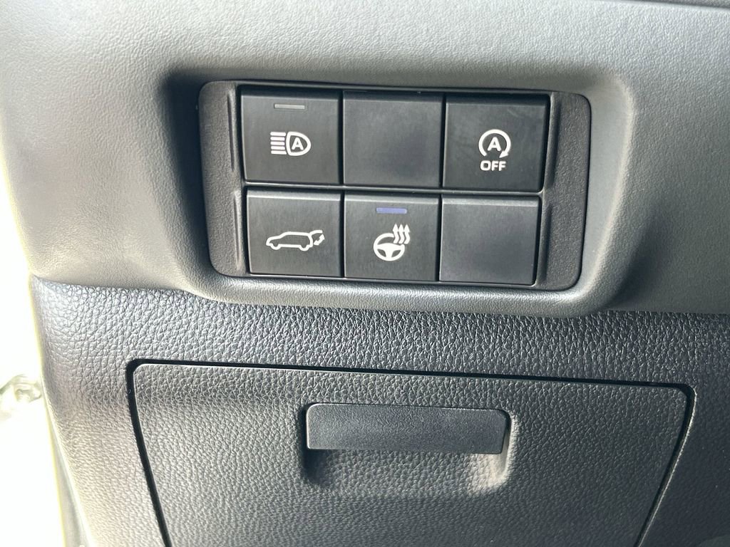 Used 2023 Toyota Highlander Limited AWD/4WD image 18