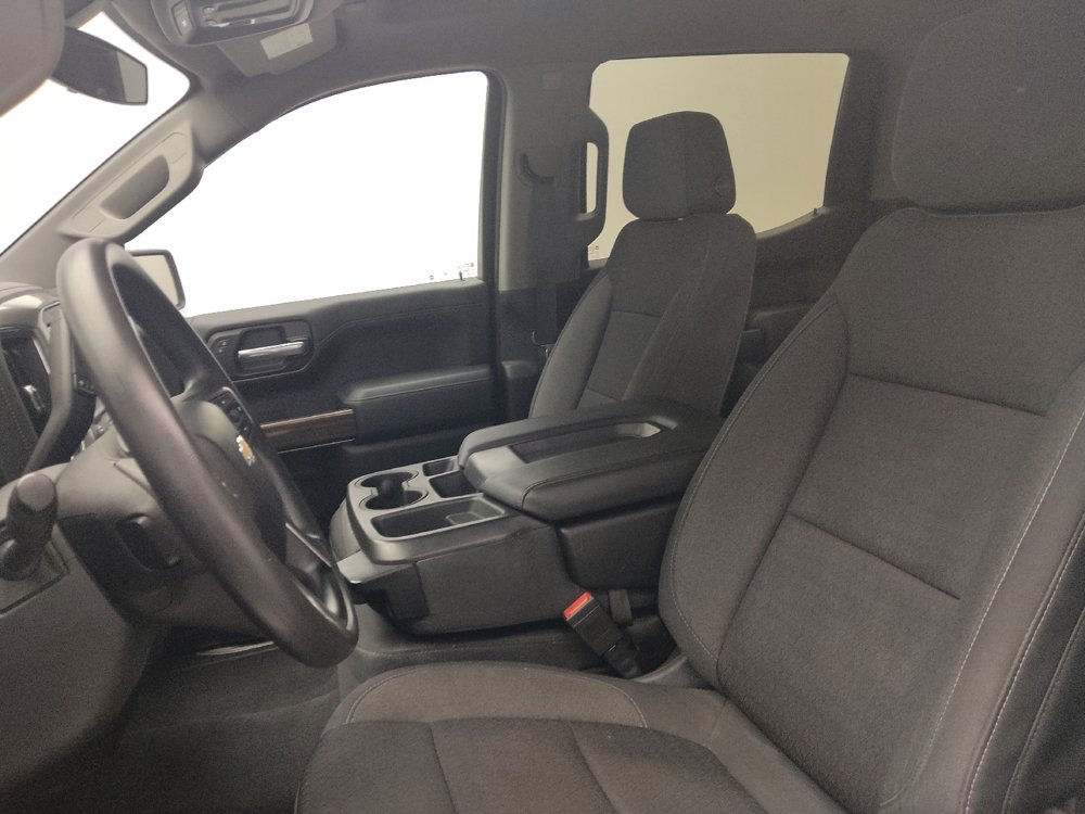 Used 2020 Chevrolet Silverado 1500 LT w/ LT Value Package AWD/4WD image 17