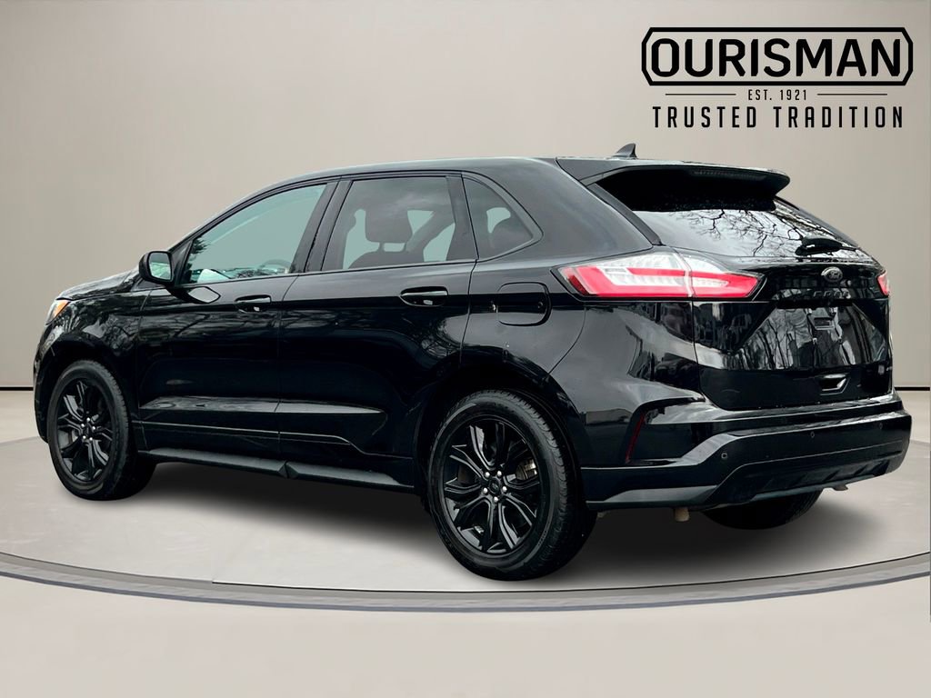 Used 2022 Ford Edge SE w/ Black Appearance Package image 4