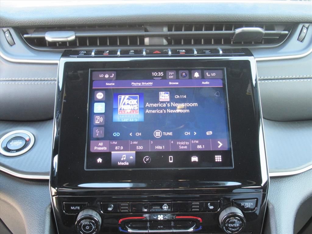 New 2025 Jeep Grand Cherokee L Laredo w/ Luxury Tech Group I image 22