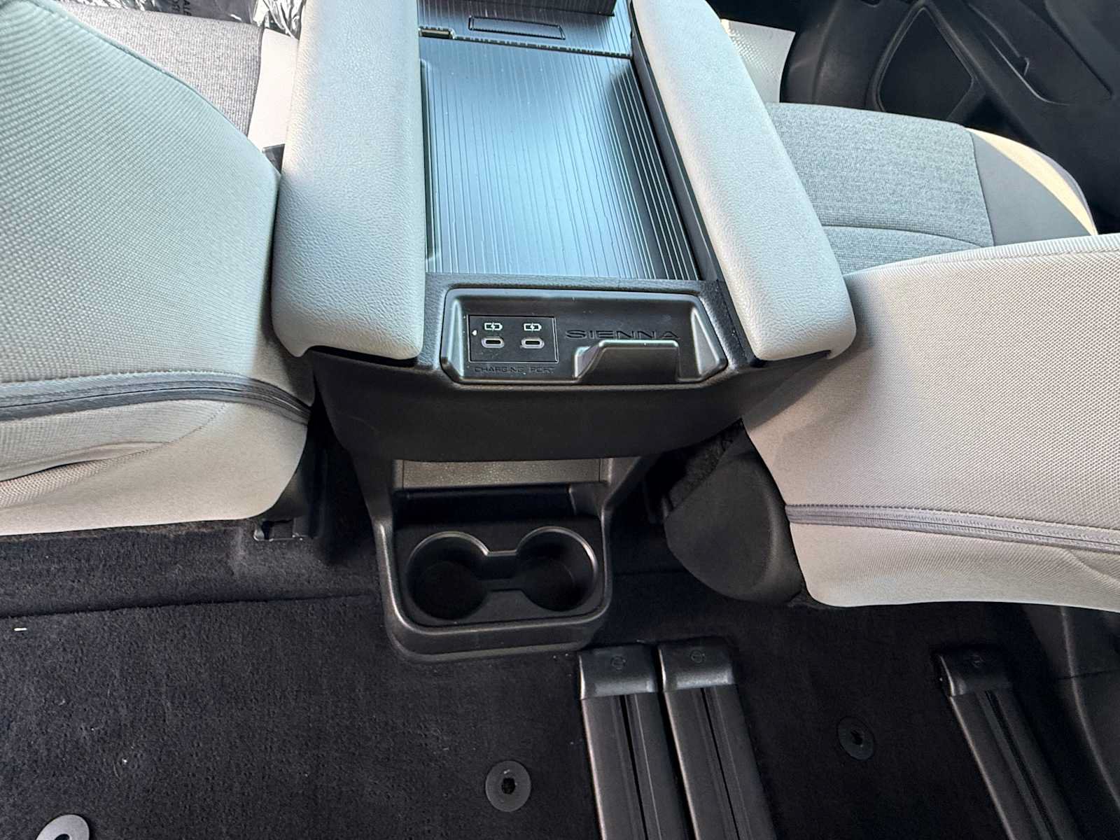 Certified 2026 Toyota Sienna LE AWD/4WD image 16