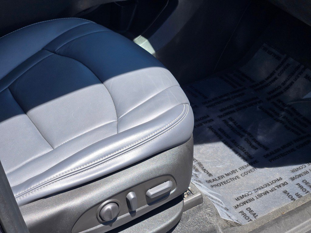 Certified 2023 Buick Enclave Essence w/ Experience Buick Package FWD image 8