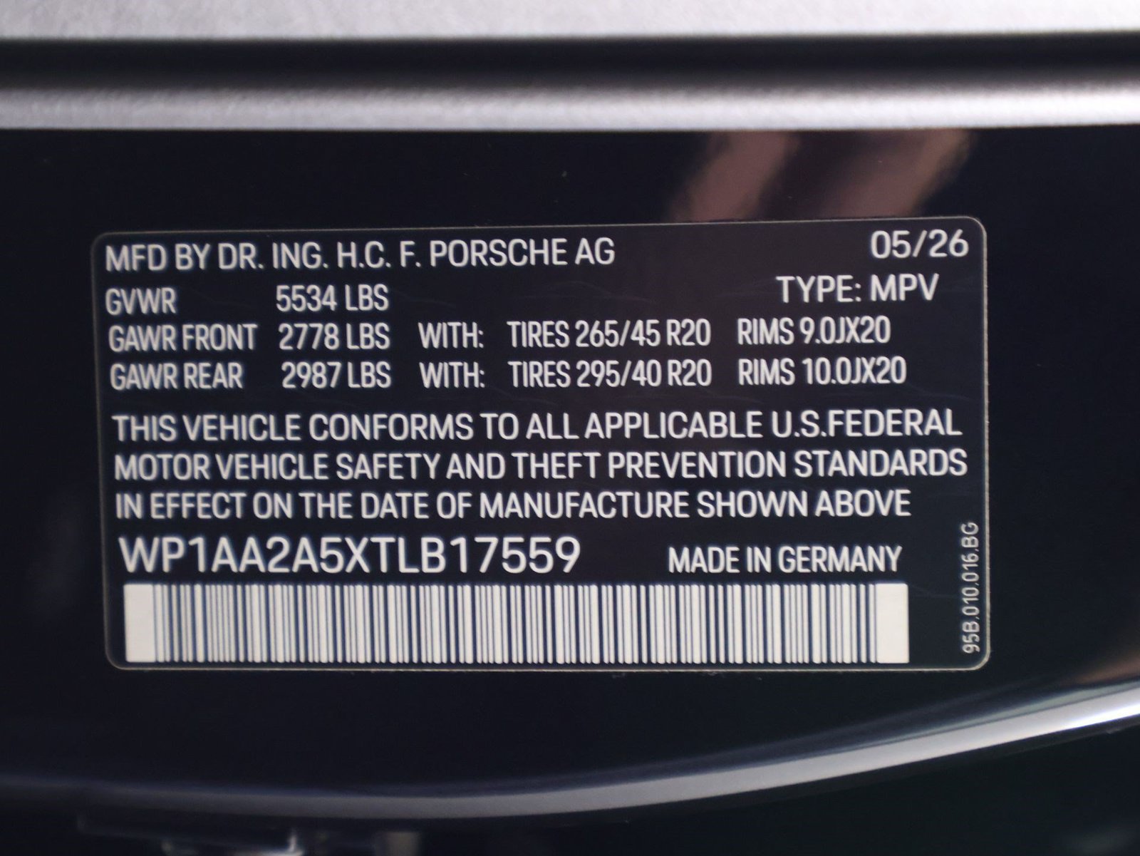 New 2026 Porsche Macan AWD/4WD image 24