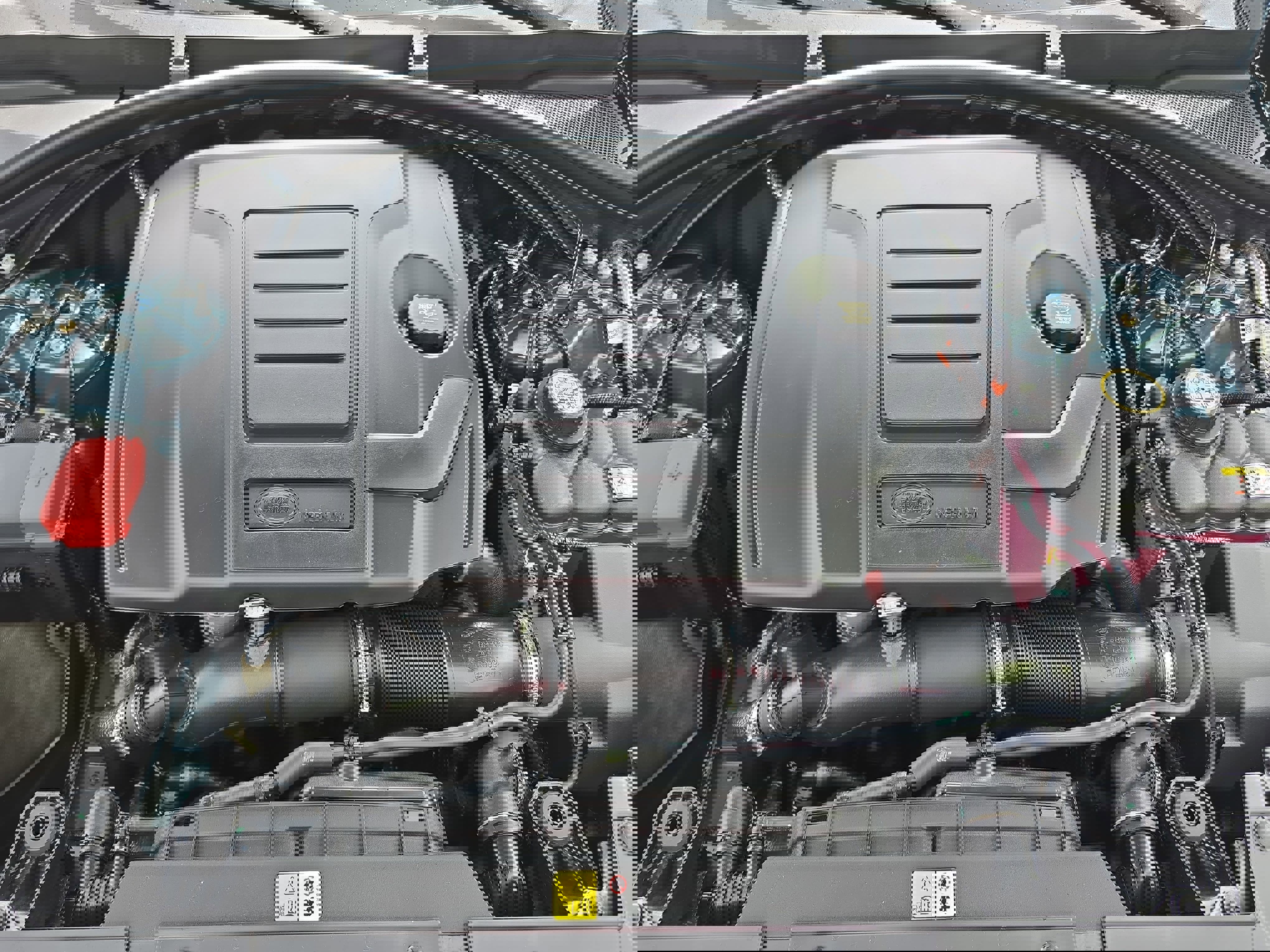 New 2026 Land Rover Range Rover Velar Dynamic SE AWD/4WD image 31