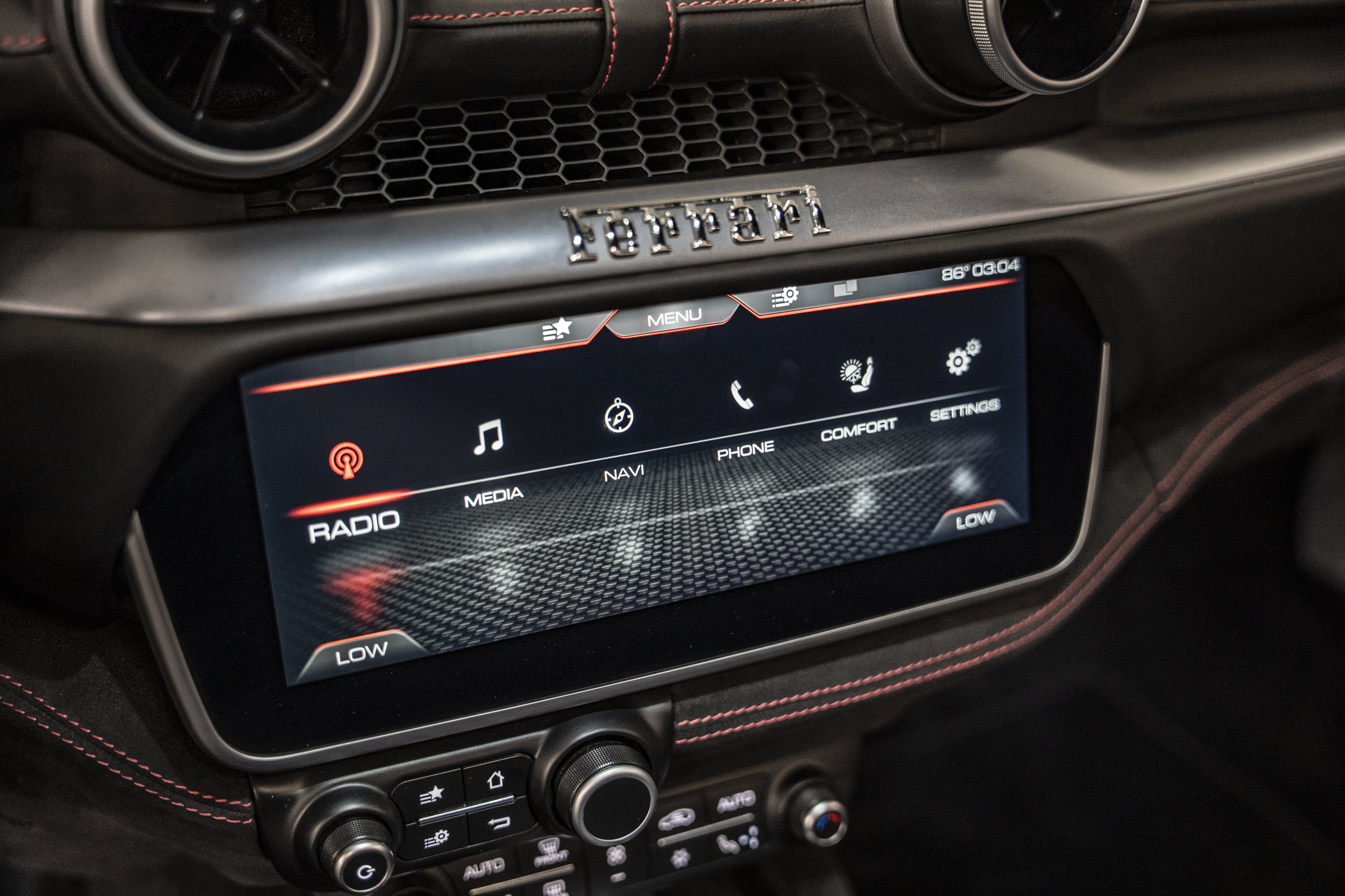 Used 2019 Ferrari Portofino RWD image 39