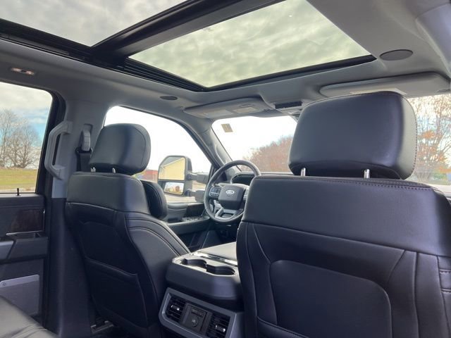 Used 2025 Ford F350 Lariat w/ Lariat Ultimate Package image 34