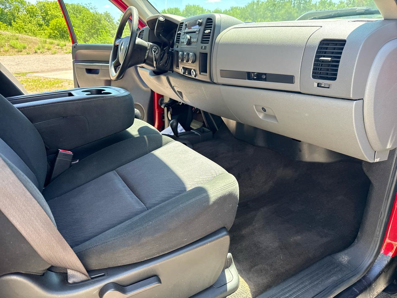 Used 2010 Chevrolet Silverado 1500 LS AWD/4WD image 25