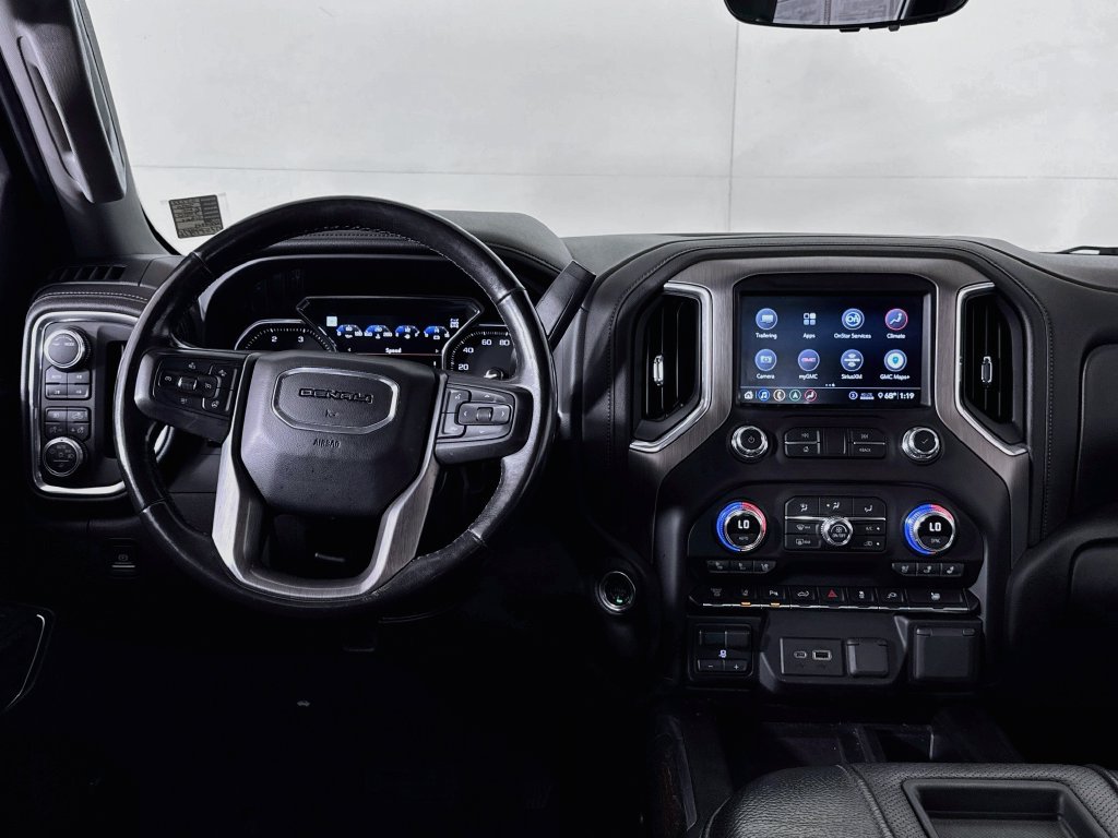 Used 2020 GMC Sierra 3500 Denali w/ Denali Ultimate Package AWD/4WD image 16
