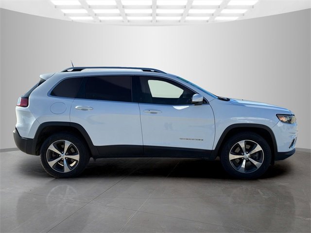 Used 2019 Jeep Cherokee Limited image 3