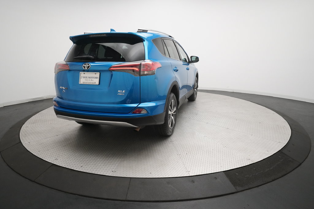 Used 2018 Toyota RAV4 XLE w/ Plus Extra Value Package AWD/4WD image 13