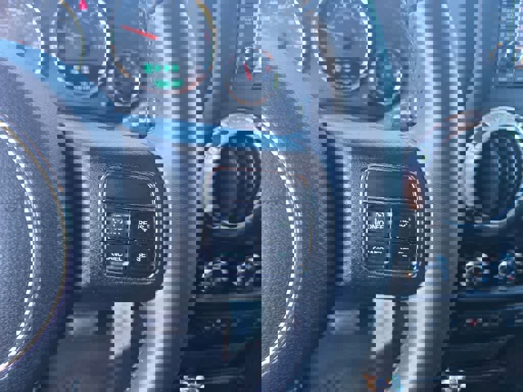 Used 2015 Jeep Wrangler Unlimited Sahara w/ Connectivity Group image 20