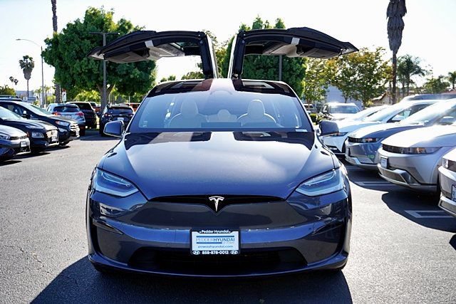 Used 2023 Tesla Model X AWD/4WD image 7