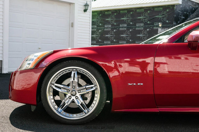 Used 2005 Cadillac XLR RWD image 4