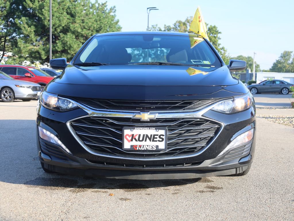 Used 2022 Chevrolet Malibu LT image 3