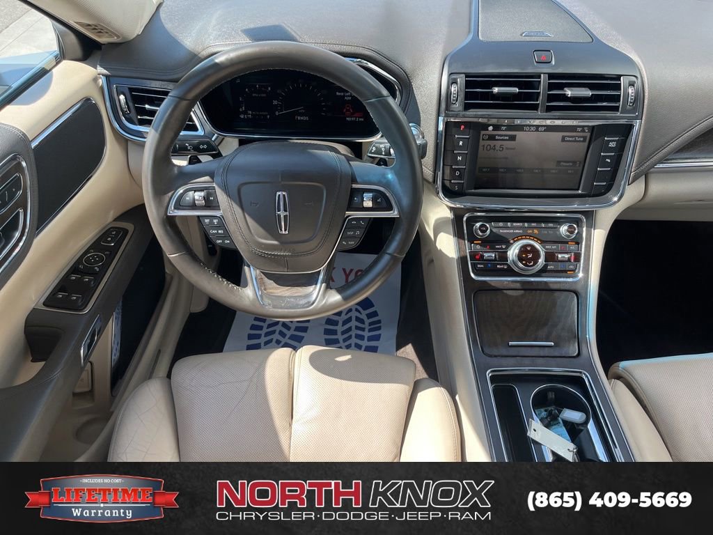 Used 2017 Lincoln Continental Select FWD image 14
